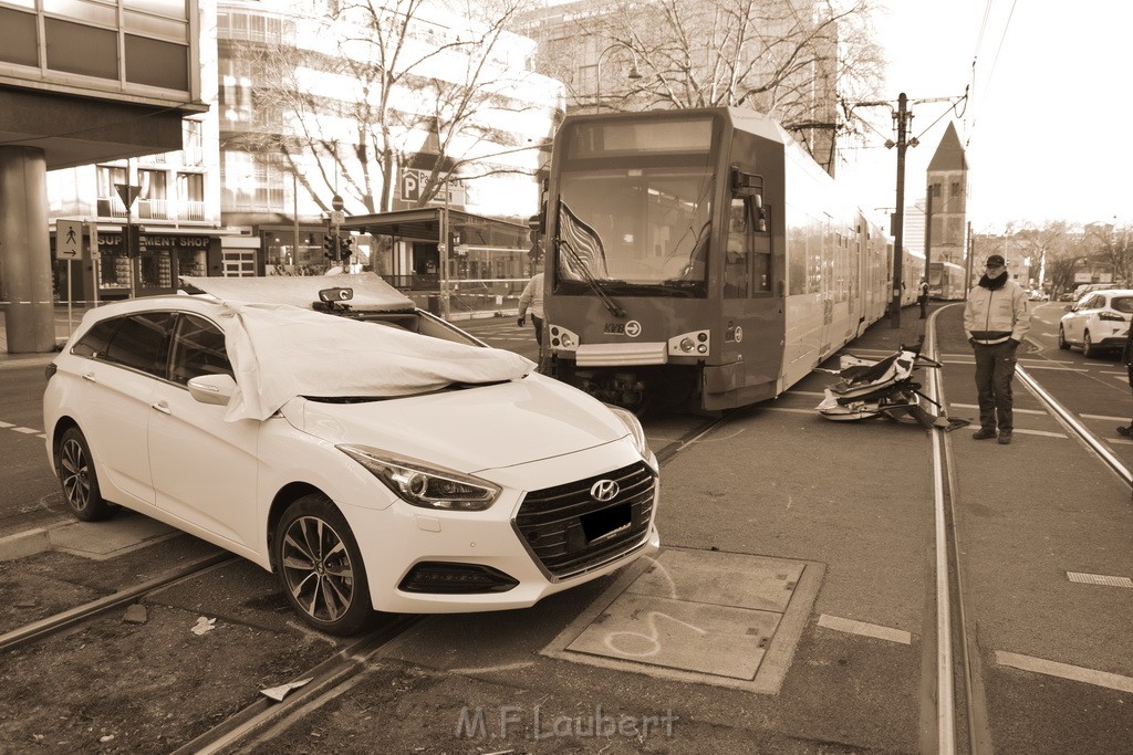 VU PKW Strab Koeln Mitte Pipinenstr Hohestr P161.JPG - Miklos Laubert